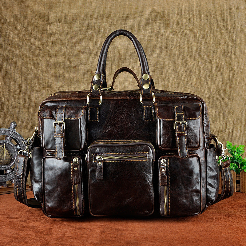Une petite sacoche en cuir noir pour homme | Sac viril & Mode Une petite sacoche en cuir noir pour homme | Sac viril & Mode
