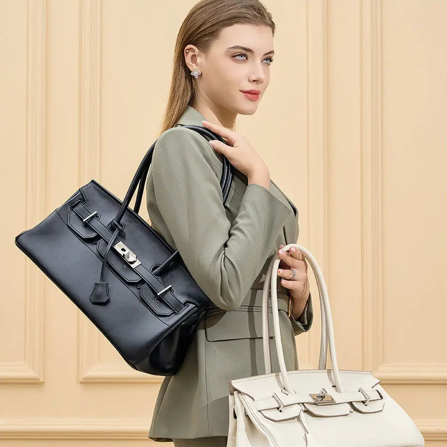 Carmelia UniversBags