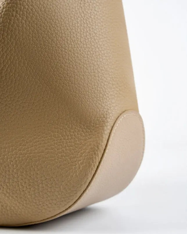 Maya UniversBags