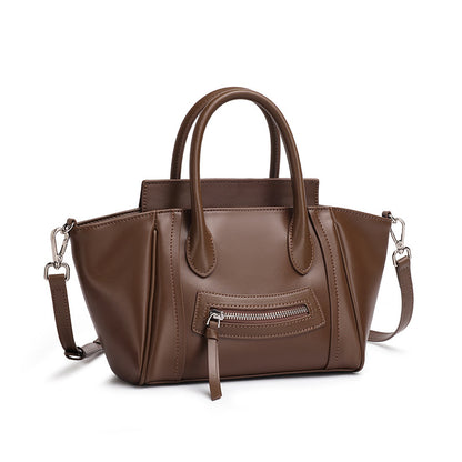 Sac trapèze Irina Café, vue du coloris en cuir de vachette
