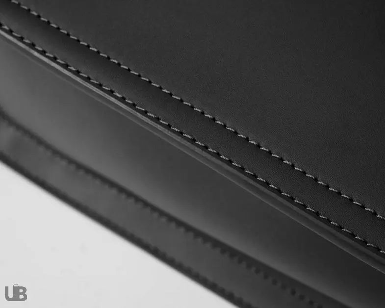 Sac fourre-tout Lucie en cuir gros plan sur la qualité de la finition couture UniversBags