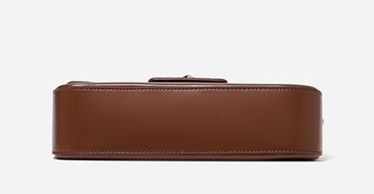 Dessous du sac Monica caramel et coutures de la base