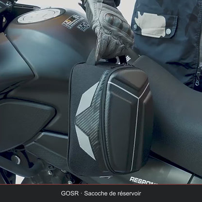 Présentation française de la GOSR TK11 : fixation, rangement et housse de pluie