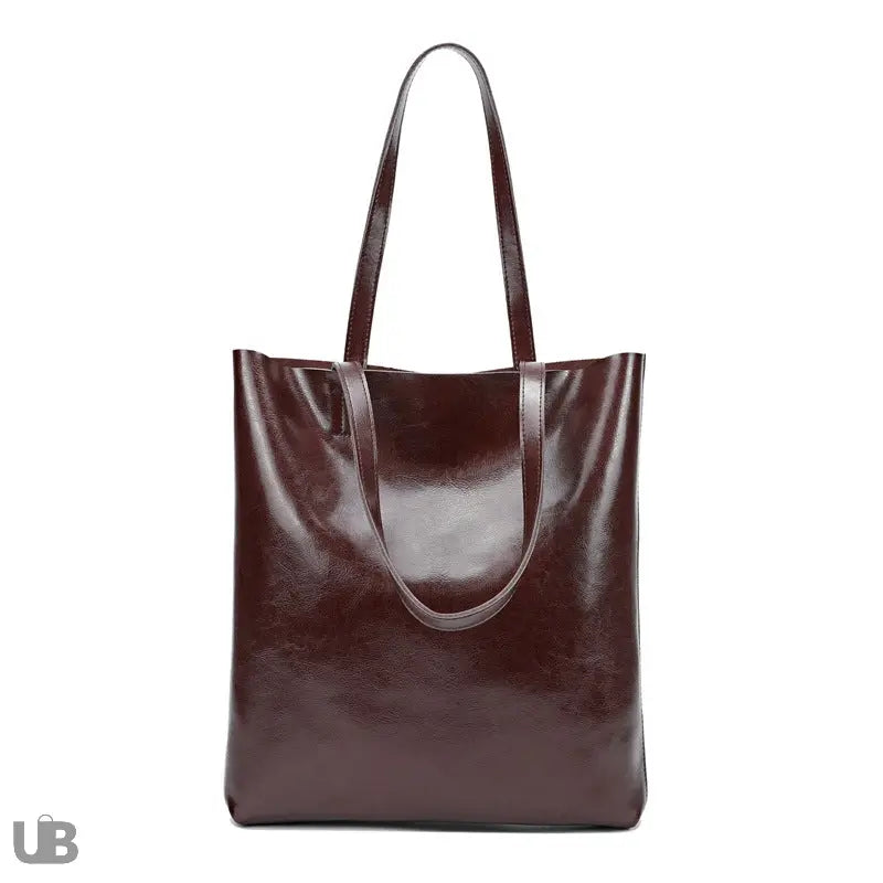 sac fourre tout Luanda-en-cuir-cire a l huile café marron de face sur fond blanc