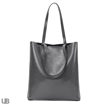 sac fourre tout Luanda-en-cuir-cire a l huile gris foncé sur fond blanc de face