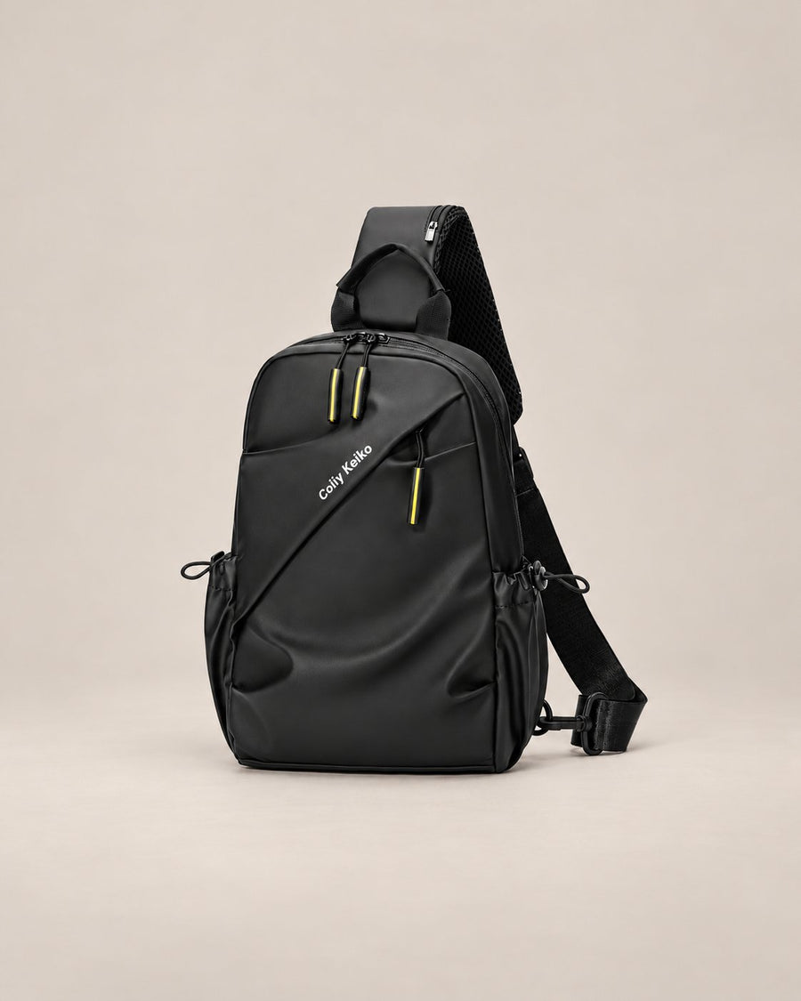 Sac bandoulière Coliy Keiko noir, vue complète sur fond de studio