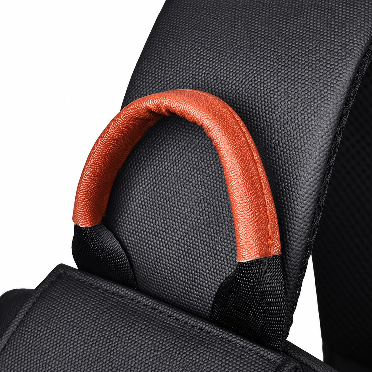 Petite poignée orangée et couture du sac Express