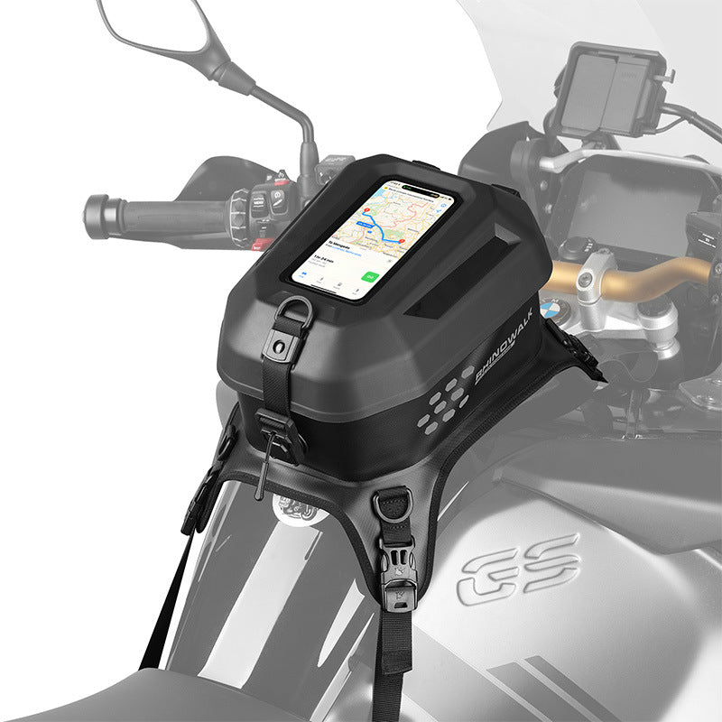 Rhinowalk MTR2506 sur un réservoir de moto, vue du pilote