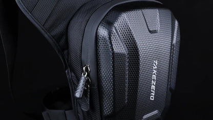 Texture et relief de la coque semi-rigide noire TAKEZERO